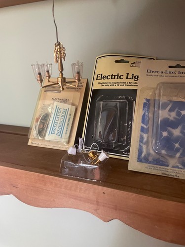 Doll houses lighting fixtures - houses,